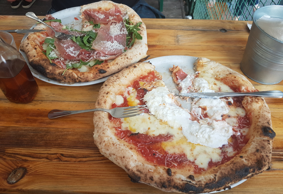 Nos pizzas chez Zola