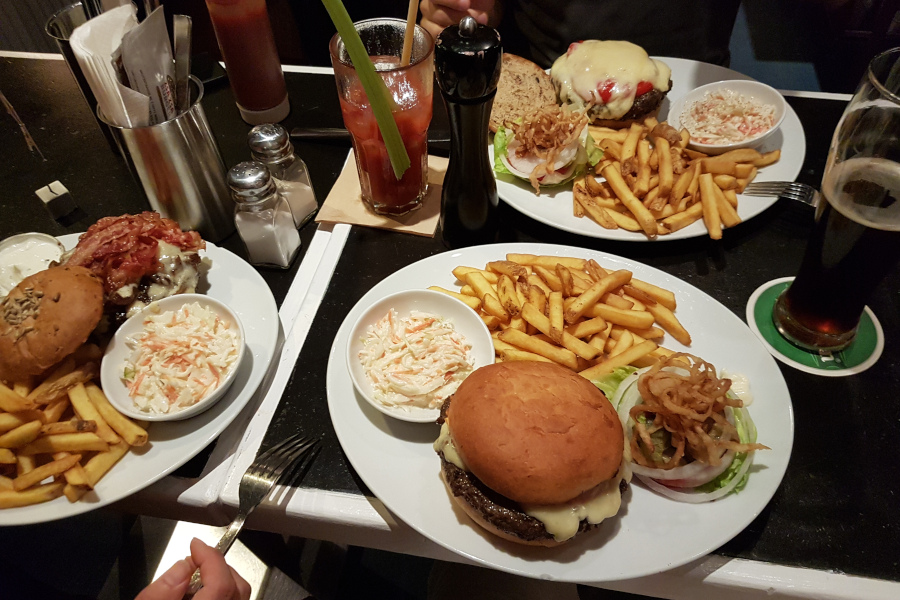 Nos assiettes au Zsa Zsa Burger