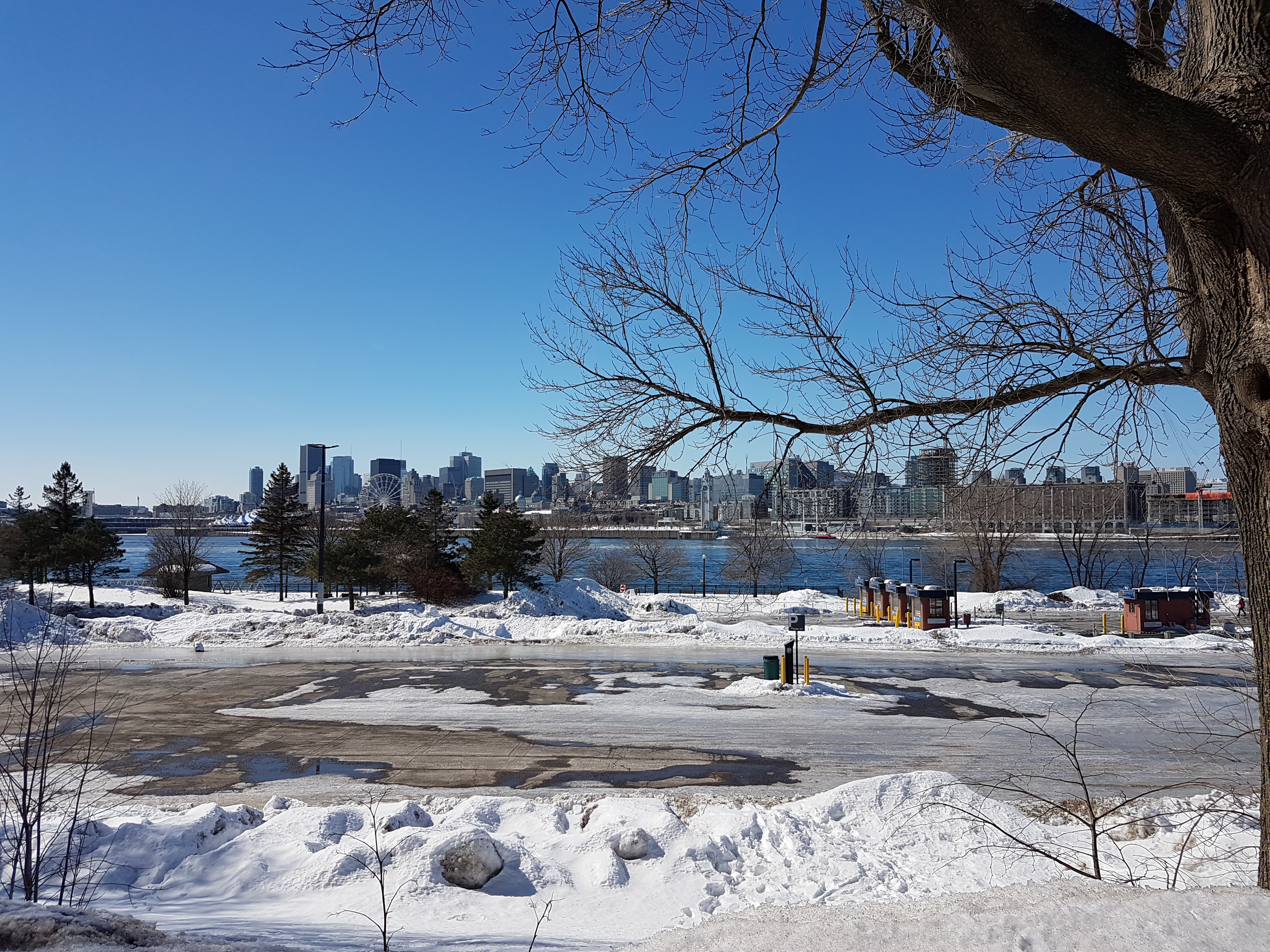 Montréal, depuis l'île Saint-Hélène