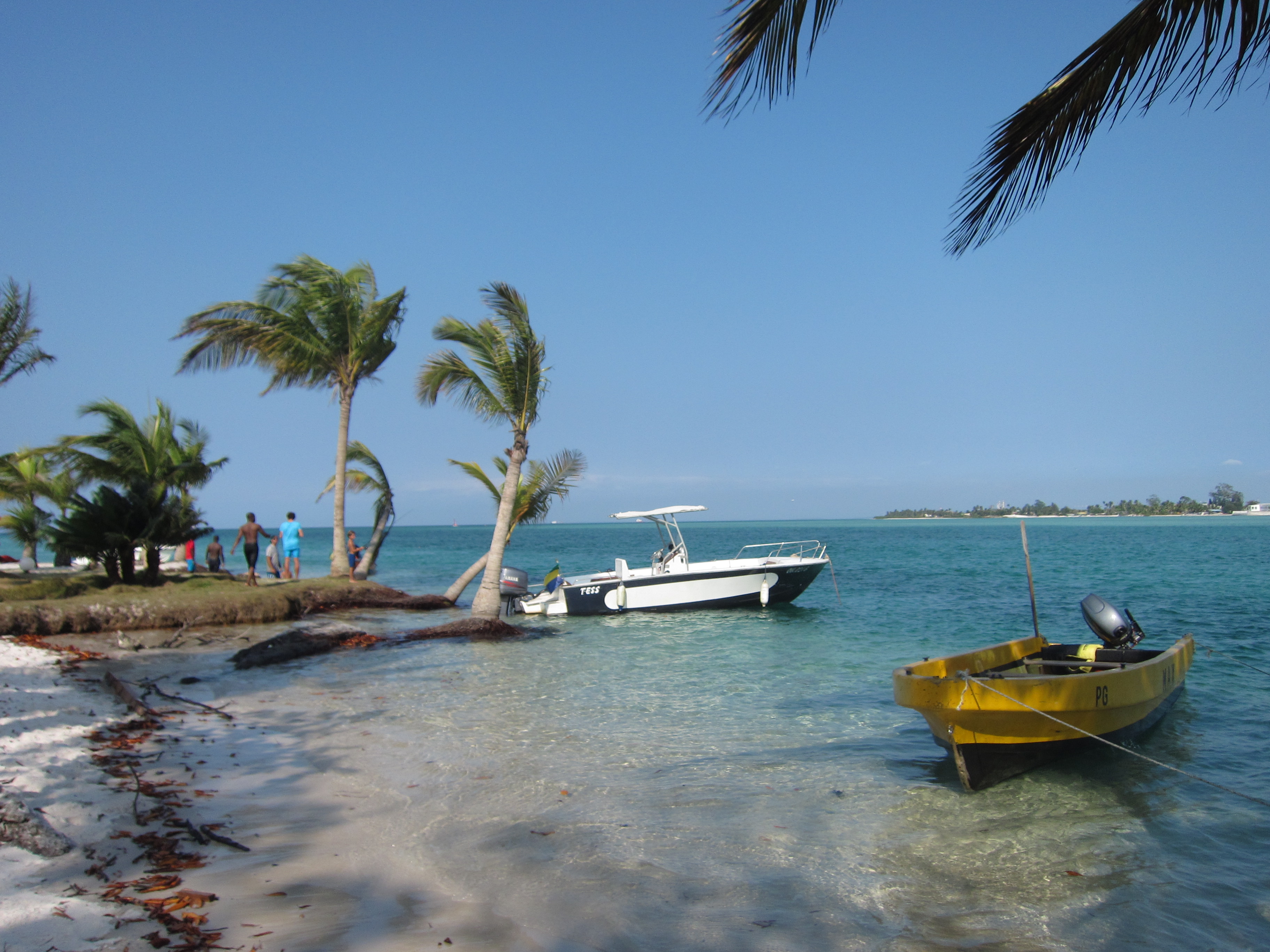 La Case, arrivée en pirogue