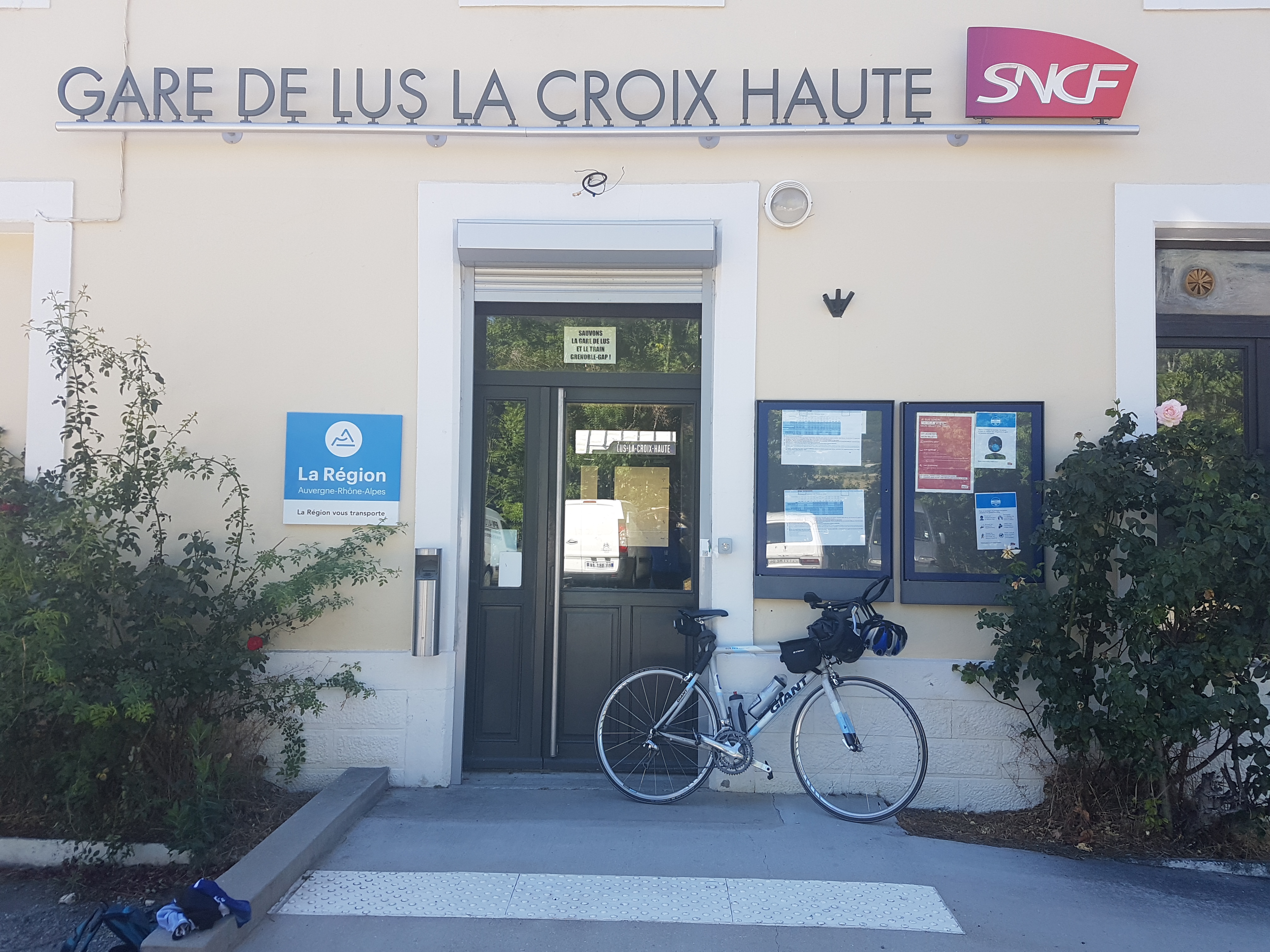 Gare de Lus-La-Croix-Haute avec Arthur