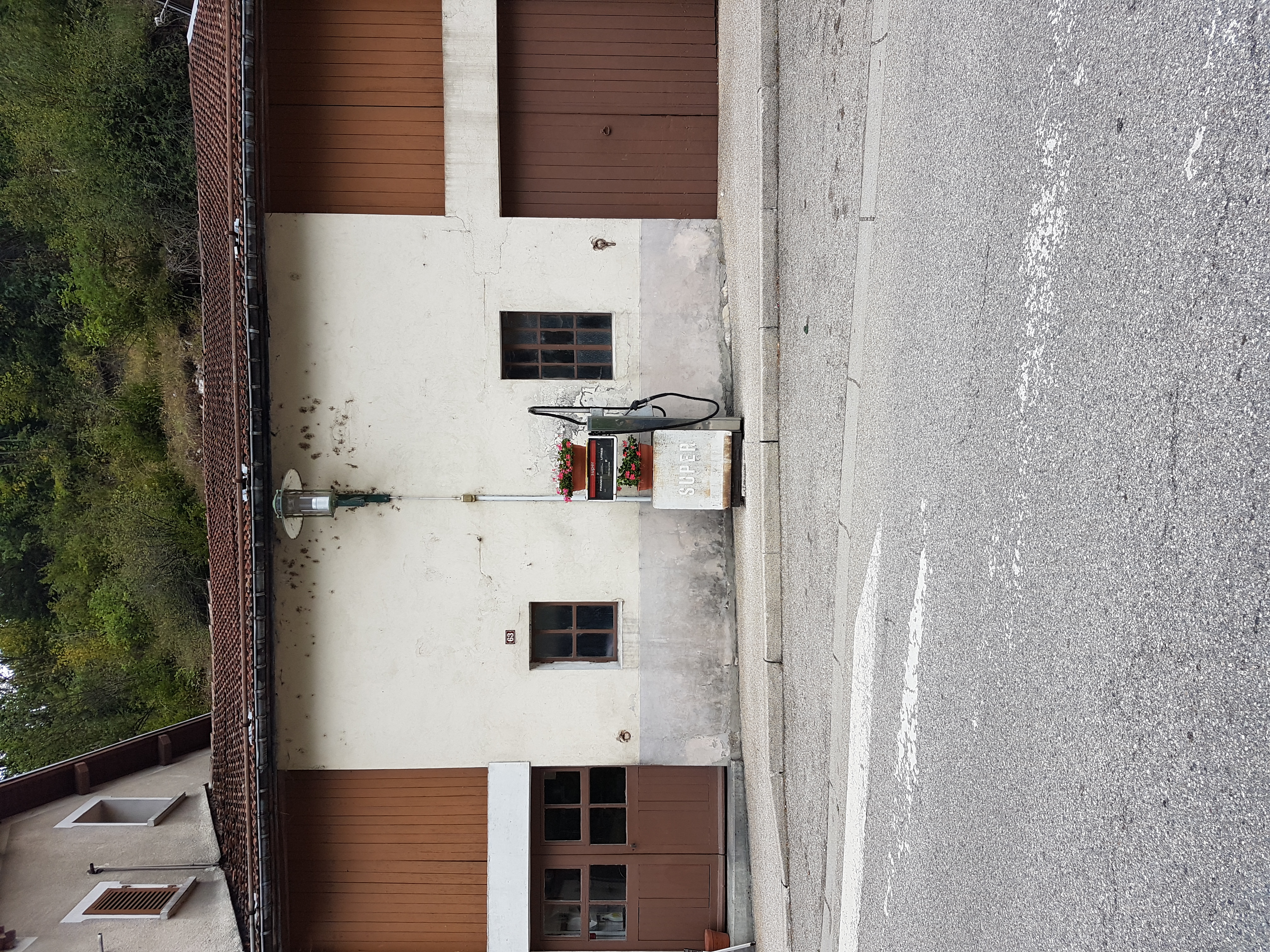 Pompe à essence désafectée, Rencurel